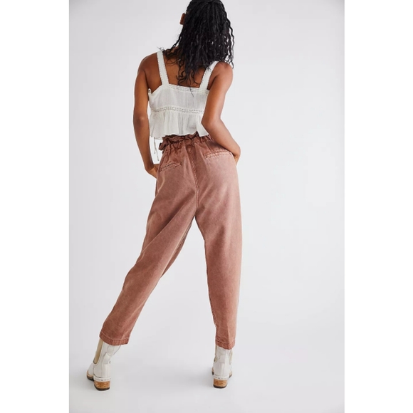 *NEW* Free People Blush High Rise Pleated Paperbag Tapered Leg Multipocket Pants - Picture 3 of 12